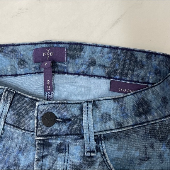 NYDJ Legging Blue Watercolor Skinny Jeans Size 2 Long - Picture 5 of 7